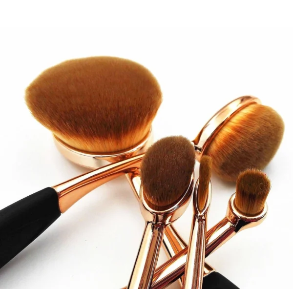 Oval Foundation Brush Set – 5 Pcs